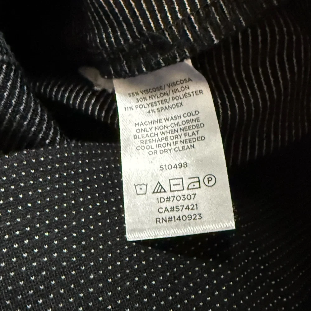 LOFT Pants - Picture 4 of 4